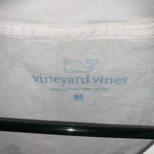 White vineyard vines  long sleeve T-shirt